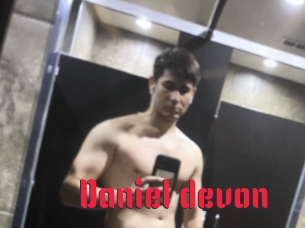 Daniel_devon