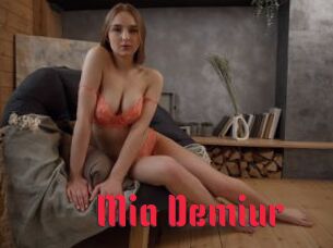 Mia_Demiur