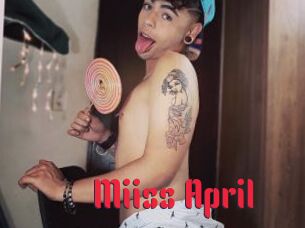 Miiss_April