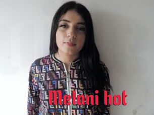 Melani_hot