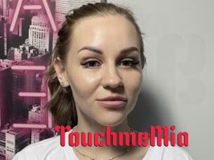 TouchmeMia