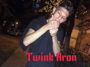 Twink_Aron